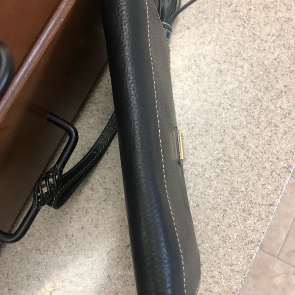 Dooney & Bourke wristlet zip around wallet - Picture 7 of 10